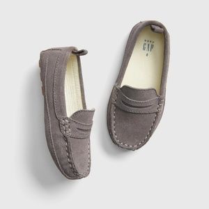 Toddler Suede Moccasins size 9